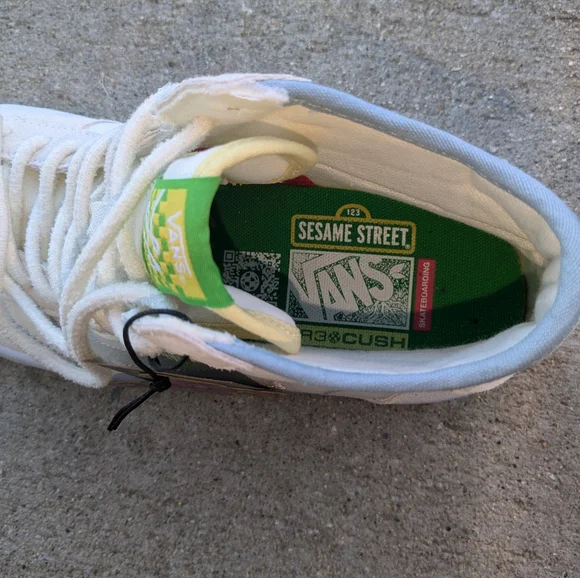 Vans x Sesame Street high tops new no box - Picture 2 of 5